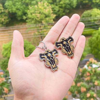 Black Clover Black Bull Necklace x Pin