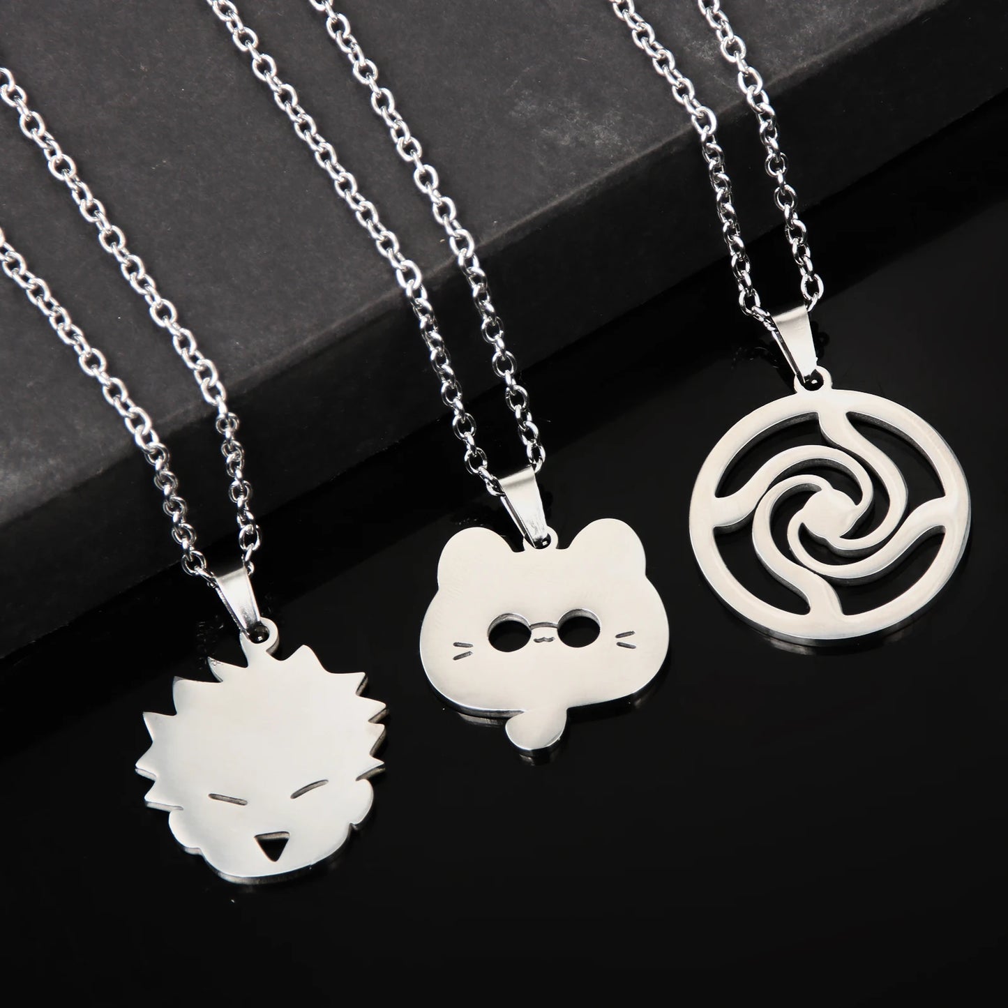 Gojo Satoru x Cat Emblem Pendant – Jujutsu Kaisen Necklace